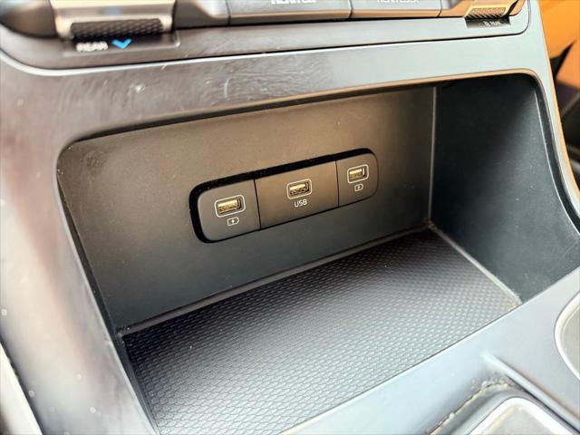 2024 Kia Carnival MPV LX Seat Package