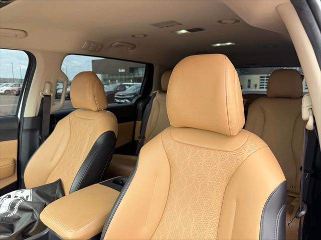 2024 Kia Carnival MPV LX Seat Package