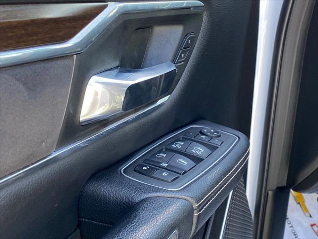 2022 Ram 1500 Laramie Crew Cab 4x4 5'7" Box