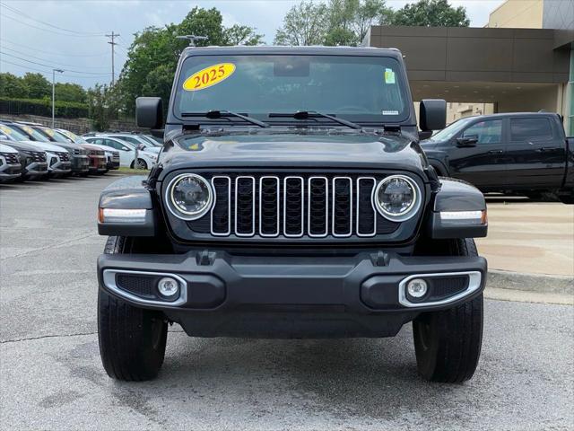 2025 Jeep Wrangler 4-Door Sahara 4x4