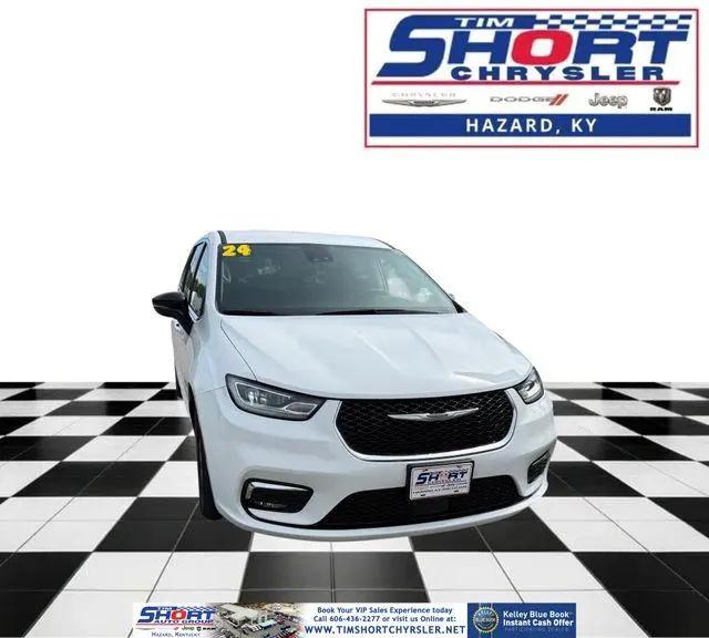 2024 Chrysler Pacifica Touring L for sale in Hazard, KY