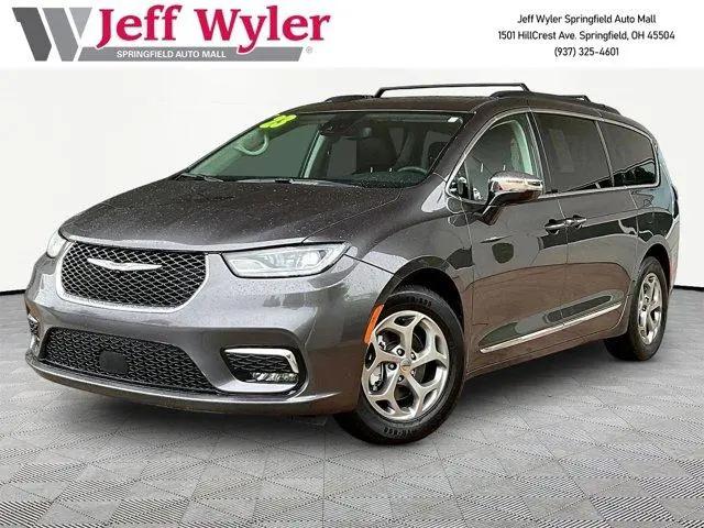 2023 Chrysler Pacifica Limited for sale in Springfield, OH