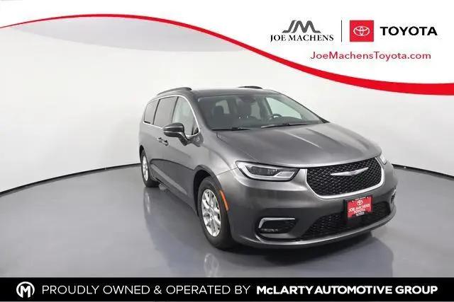 2022 Chrysler Pacifica Touring L for sale in Columbia, MO