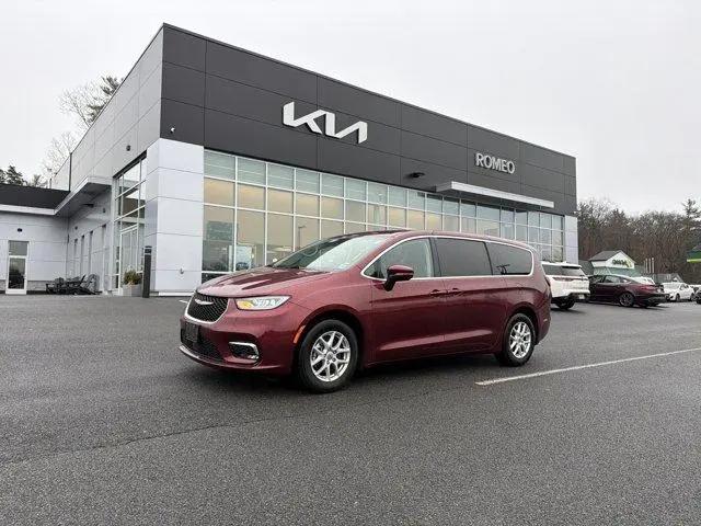 2023 Chrysler Pacifica Touring L for sale in Kingston, NY