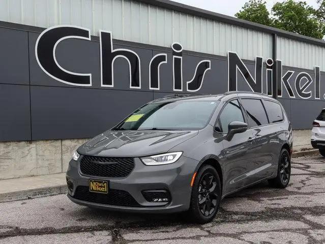 2022 Chrysler Pacifica Limited AWD for sale in Broken Arrow, OK