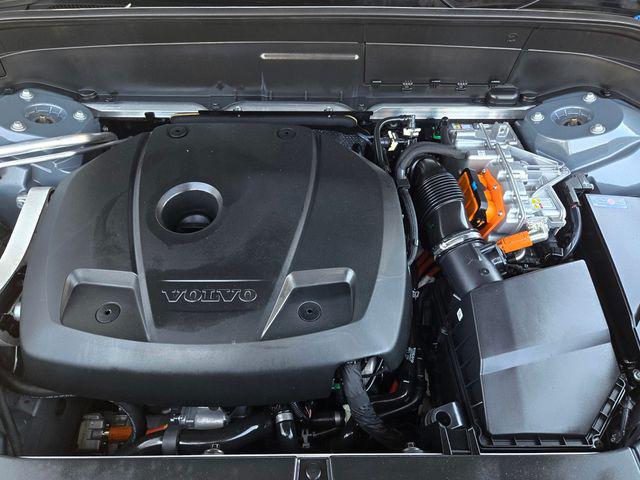 2023 Volvo XC90 Recharge T8 Plus 6-Seater