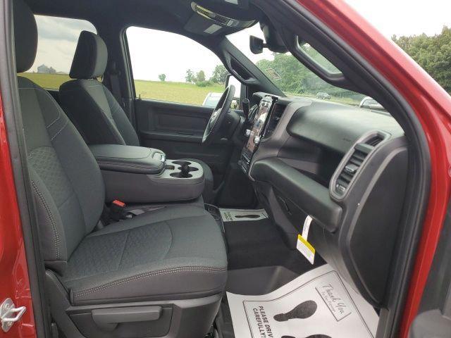 2026 Ram 2500 Black Express Crew Cab 4x4 6'4" Box