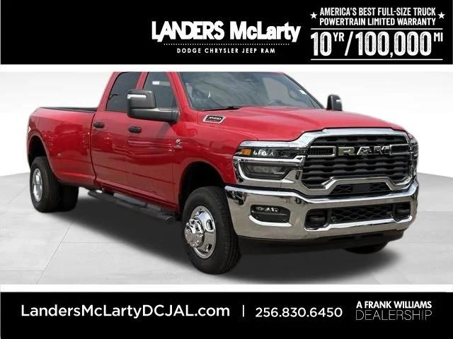 2026 RAM Ram 3500 RAM 3500 TRADESMAN CREW CAB 4X4 8 BOX