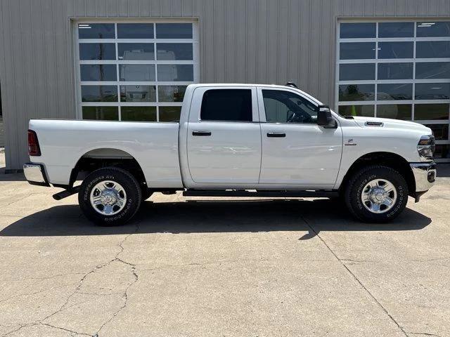 2026 RAM 2500 RAM 2500 TRADESMAN CREW CAB 4X4 64 BOX