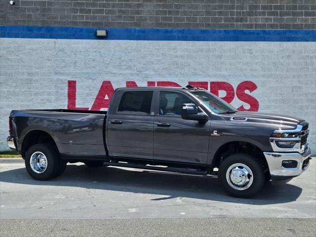 2026 RAM Ram 3500 RAM 3500 TRADESMAN CREW CAB 4X4 8 BOX