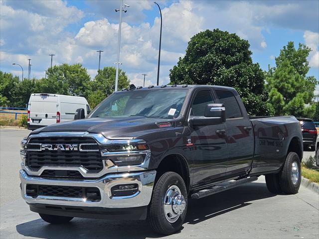 2026 RAM Ram 3500 RAM 3500 TRADESMAN CREW CAB 4X4 8 BOX