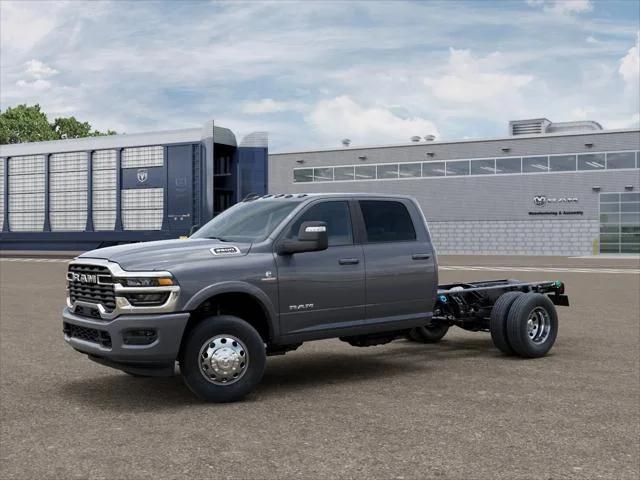 2026 RAM Ram 3500 Chassis Cab RAM 3500 BIG HORN CREW CAB CHASSIS 4X4 60 CA 2026 RAM Ram 3500 Chassis Cab RAM 3500 BIG HORN CREW CAB CHASSIS 4X4 60 CA