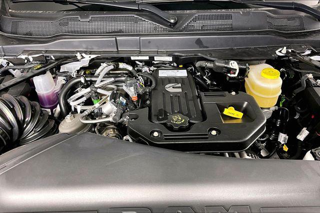 2026 RAM Ram 3500 RAM 3500 TRADESMAN CREW CAB 4X4 8 BOX
