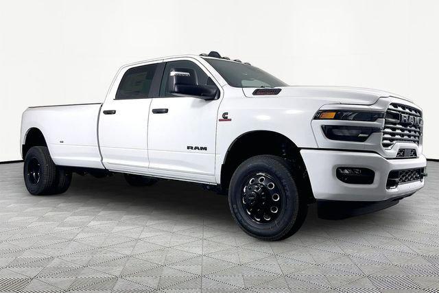 2026 RAM 3500 RAM 3500 BIG HORN CREW CAB 4X4 8 BOX