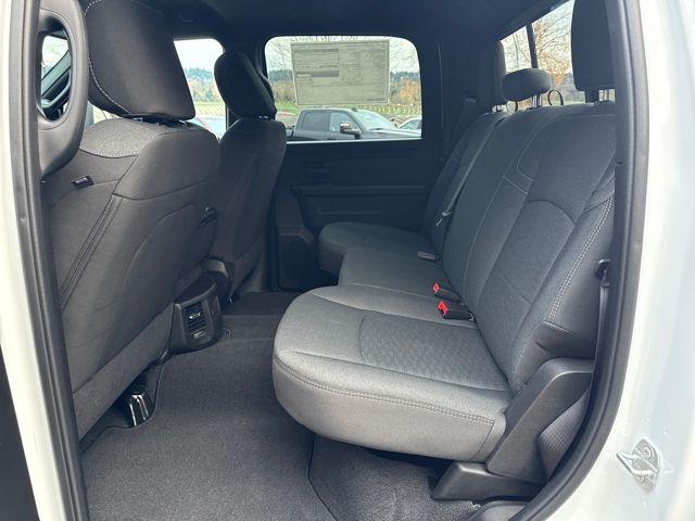 2026 Ram 2500 Black Express Crew Cab 4x4 64 Box