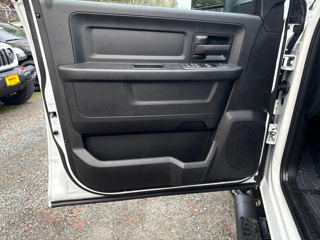 2026 Ram 2500 Black Express Crew Cab 4x4 64 Box