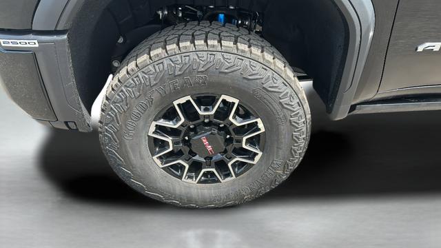 2026 GMC Sierra 2500HD Crew Cab, Standard Bed, AT4X, 4WD