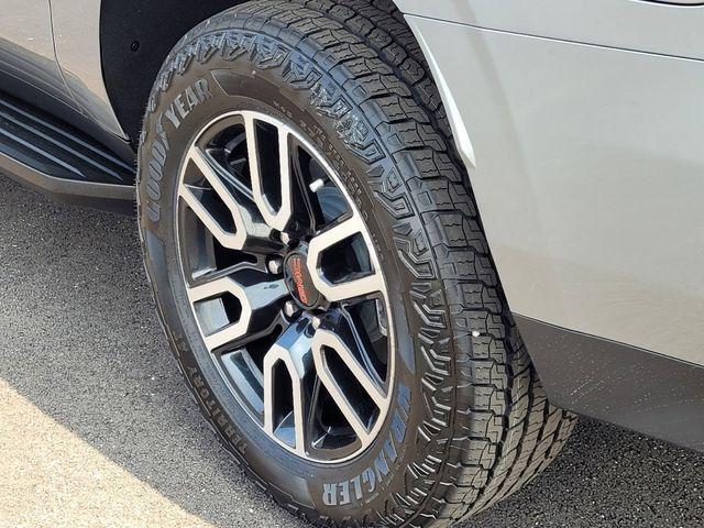 2024 GMC Yukon XL 4WD AT4