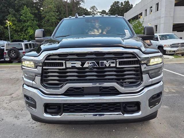 2026 RAM Ram 3500 RAM 3500 TRADESMAN CREW CAB 4X4 8 BOX
