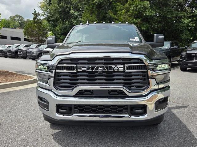 2026 RAM Ram 3500 RAM 3500 TRADESMAN CREW CAB 4X4 8 BOX