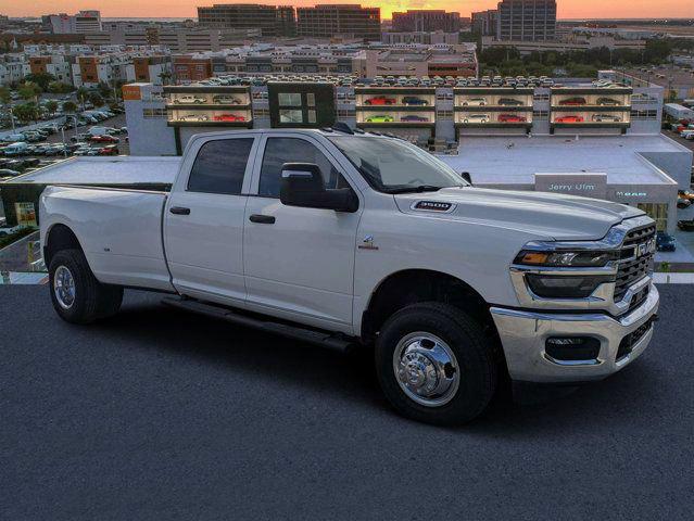 2026 RAM Ram 3500 RAM 3500 TRADESMAN CREW CAB 4X4 8 BOX