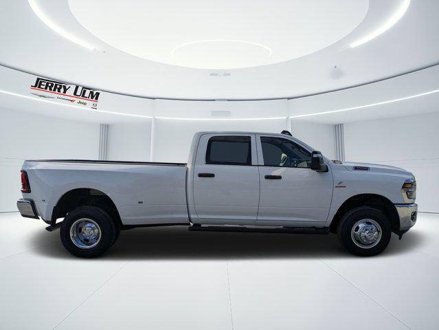 2026 RAM Ram 3500 RAM 3500 TRADESMAN CREW CAB 4X4 8 BOX