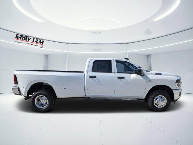 2026 RAM Ram 3500 RAM 3500 TRADESMAN CREW CAB 4X4 8 BOX