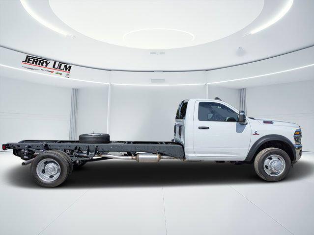 2026 RAM 5500 Chassis RAM 5500 TRADESMAN CHASSIS REGULAR CAB 4X4 120 CA