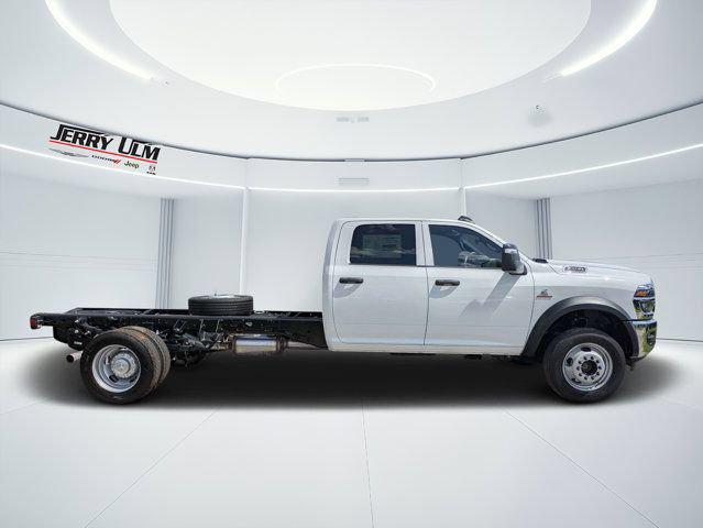 2026 RAM 5500 Chassis RAM 5500 TRADESMAN CHASSIS CREW CAB 4X4 84 CA