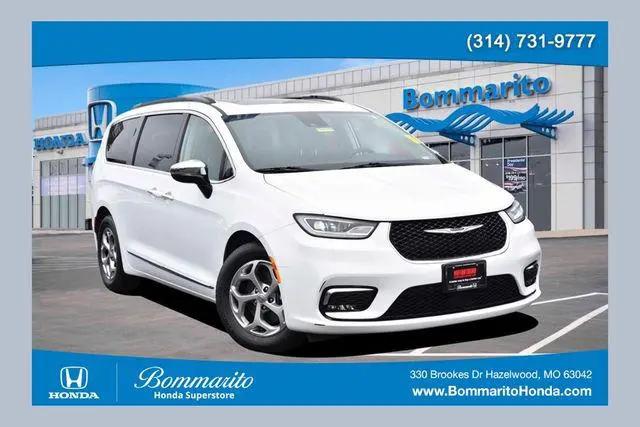 2023 Chrysler Pacifica Limited for sale in Hazelwood, MO