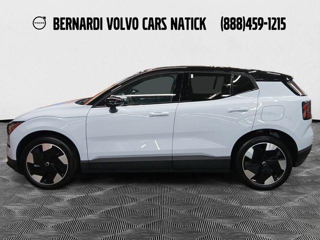 2025 Volvo EX30 Plus Twin Motor Performance, Fully electric