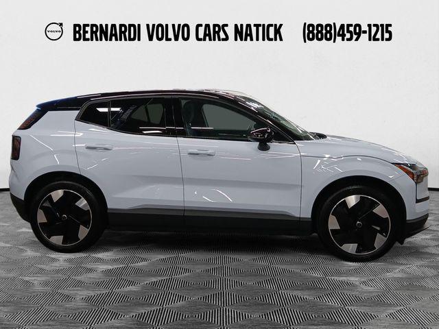 2025 Volvo EX30 Plus Twin Motor Performance, Fully electric