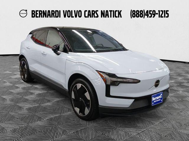 2025 Volvo EX30 Plus Twin Motor Performance, Fully electric