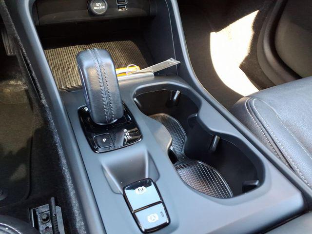 2021 Volvo XC40 T5 Momentum