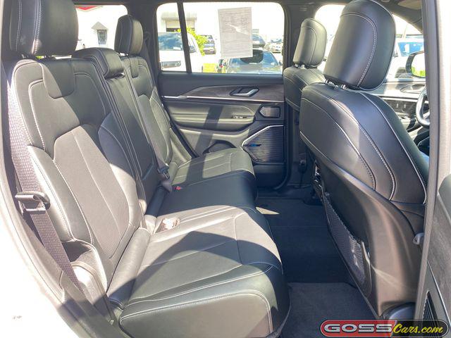 2022 Jeep Grand Cherokee Overland 4x4