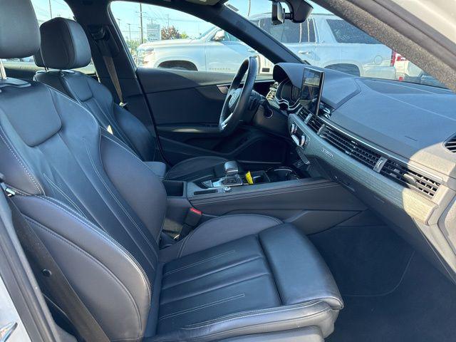 2024 Audi A4 Premium Plus 45 TFSI S line quattro S tronic