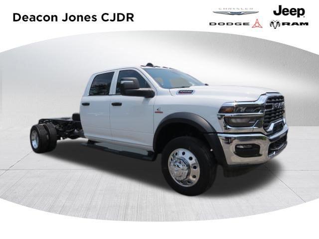 2026 RAM 5500 Chassis RAM 5500 TRADESMAN CHASSIS CREW CAB 4X4 84 CA