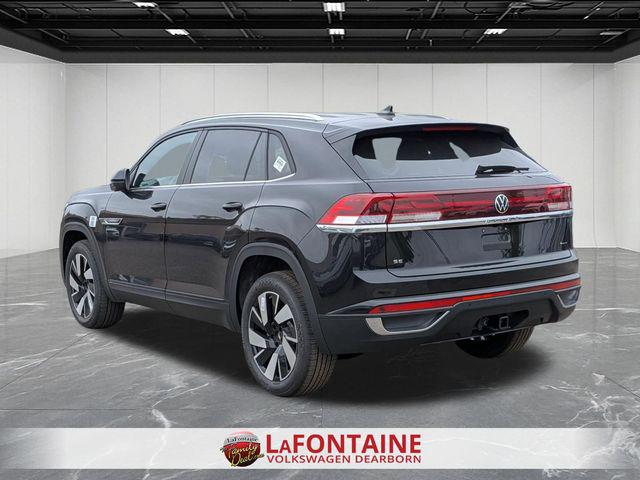 2026 Volkswagen Atlas Cross Sport SE with Technology