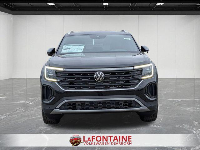 2026 Volkswagen Atlas Cross Sport SE with Technology