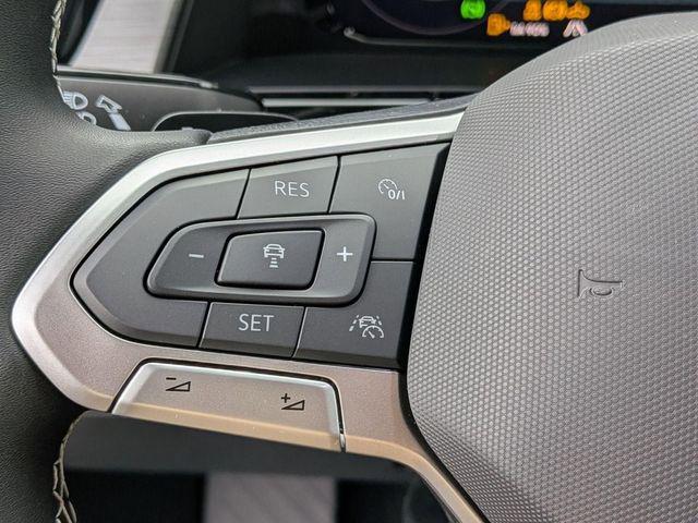 2026 Volkswagen Atlas Cross Sport SE with Technology