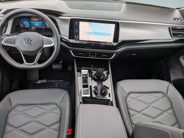 2026 Volkswagen Atlas Cross Sport SE with Technology