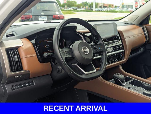 2023 Nissan Pathfinder Platinum 4WD
