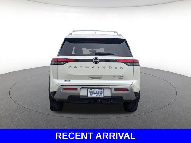 2023 Nissan Pathfinder Platinum 4WD