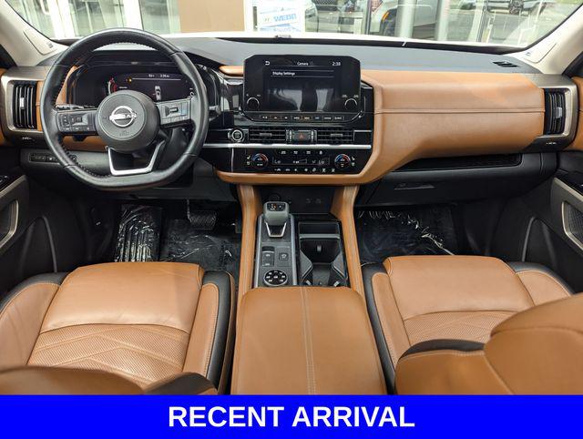 2023 Nissan Pathfinder Platinum 4WD