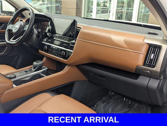 2023 Nissan Pathfinder Platinum 4WD