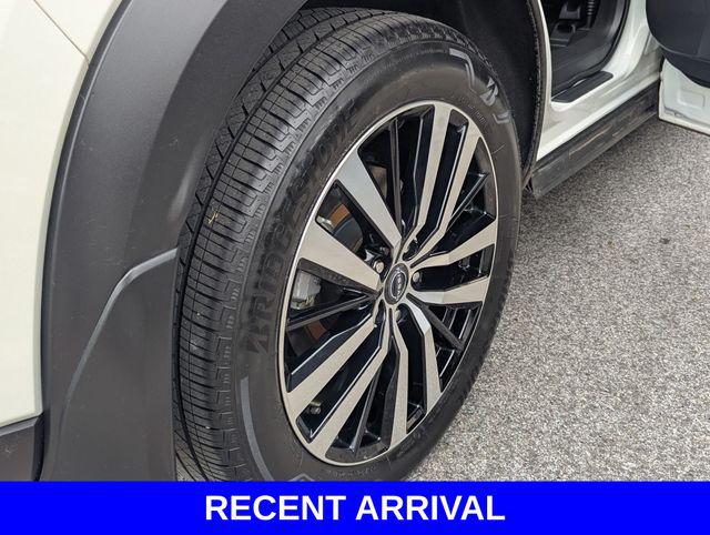 2023 Nissan Pathfinder Platinum 4WD