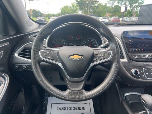 2022 Chevrolet Malibu FWD LT