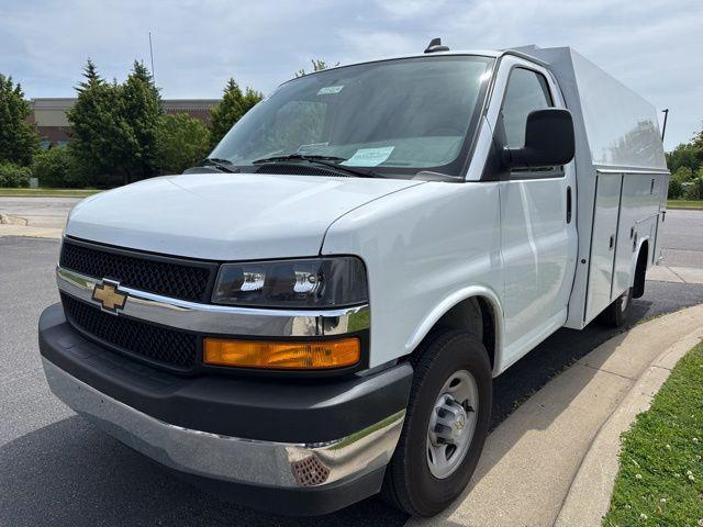 2025 Chevrolet Express Cutaway Work Van for sale in Dexter, MI