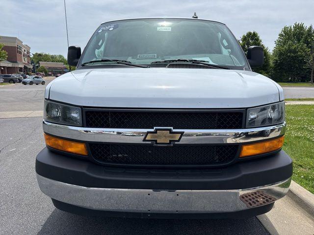 2025 Chevrolet Express Cutaway Work Van