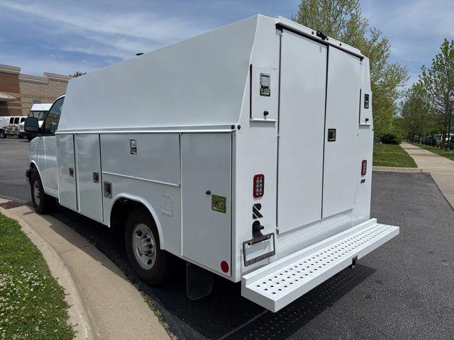 2025 Chevrolet Express Cutaway Work Van